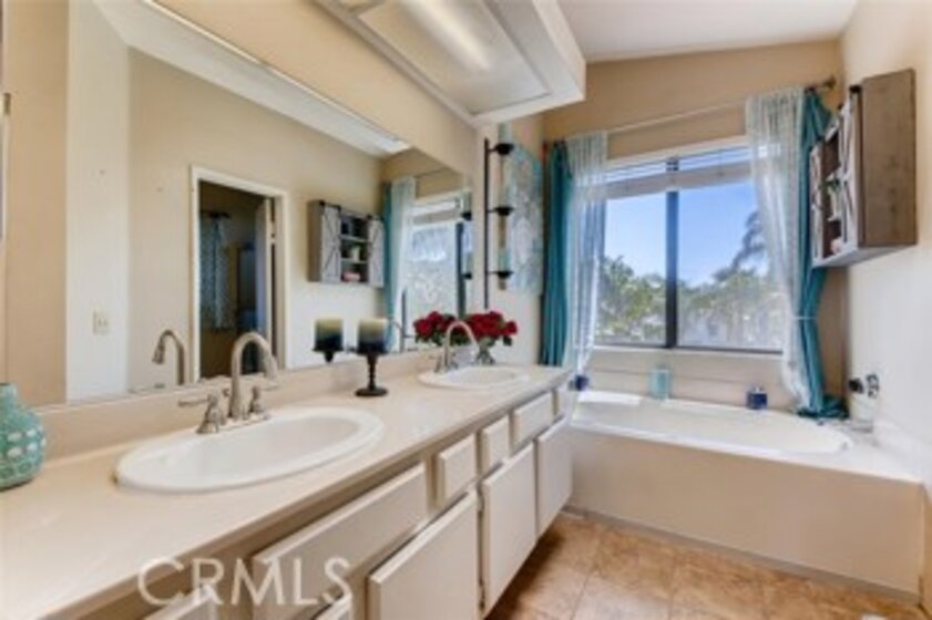 39998 Pearl Drive Photo